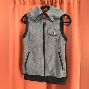 Burton Starr Dryride Hooded Vest Grey & Black Women’s Size Small Snowboard Vest